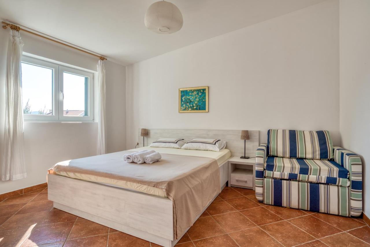 Apartmani Olga Petrovac Extérieur photo
